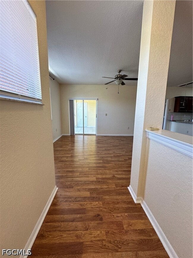 Building Photo - 6361 Aragon Way