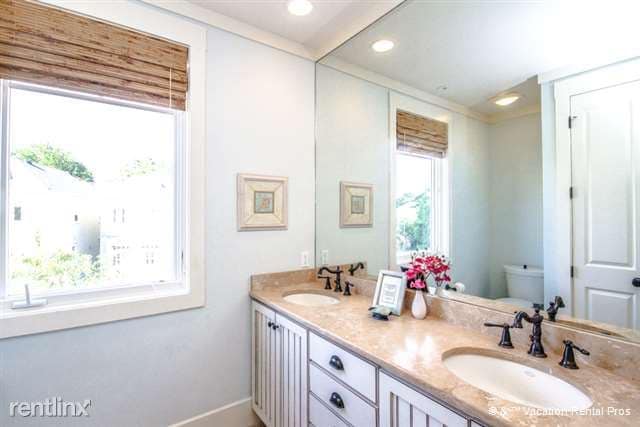 Building Photo - 25 Corrine Ln