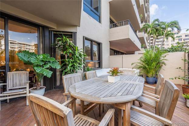 Building Photo - 251 Crandon Blvd