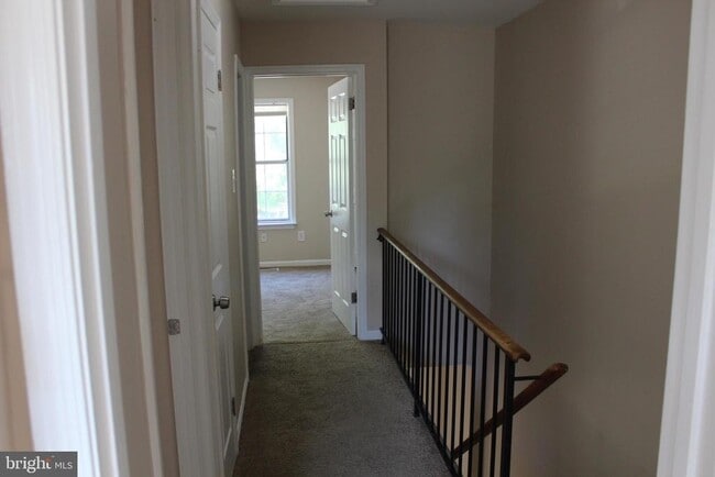 Building Photo - 11724 Lone Tree Ct