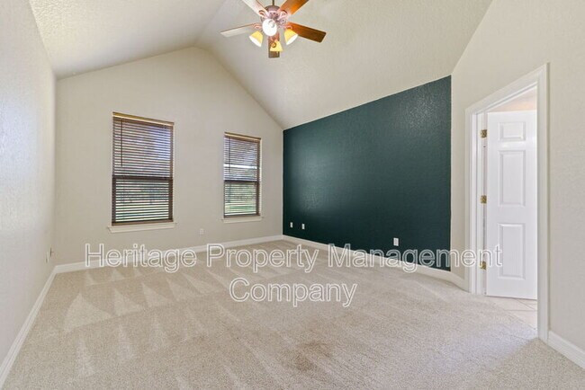 Building Photo - 143 Lantana Ridge
