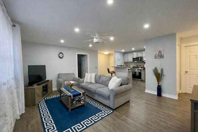 Building Photo - 300 Cunat Blvd