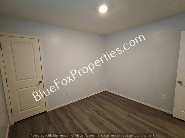 Building Photo - 5974 S Tappen Dr
