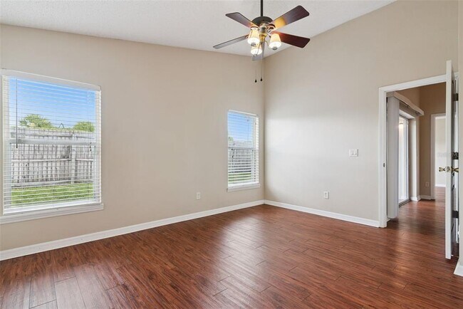 Building Photo - 13831 Guildhall Cir