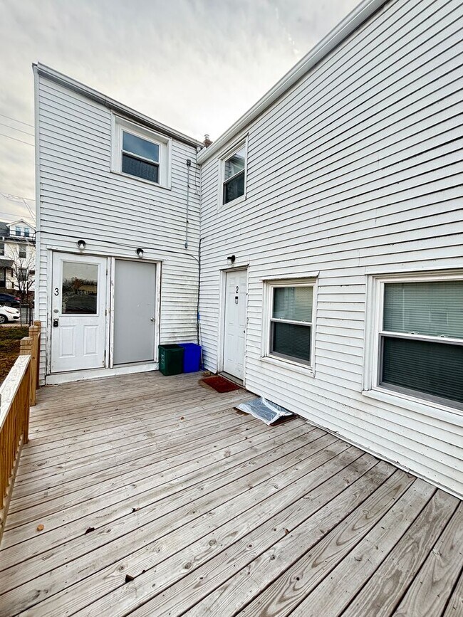 Building Photo - 20 W Union Blvd