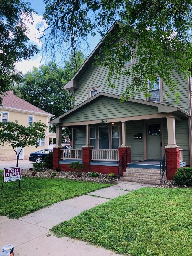 Primary Photo - 1423 Fairchild Ave