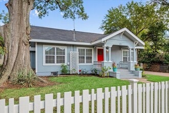 Building Photo - 603 Crockett St