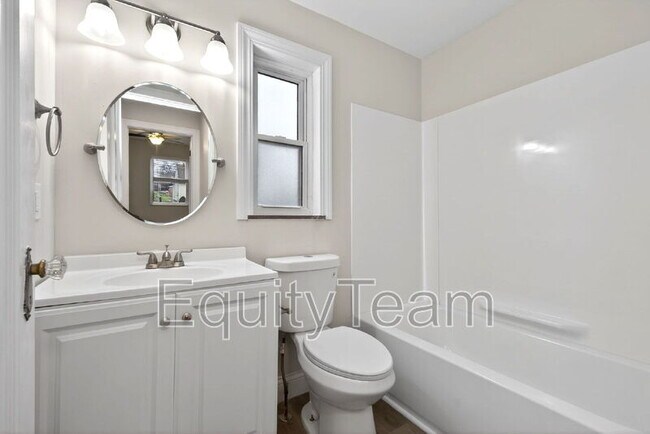 Building Photo - 405 Home Ave