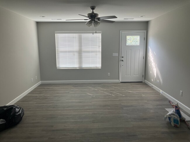 Building Photo - 1313 Blocker Ln