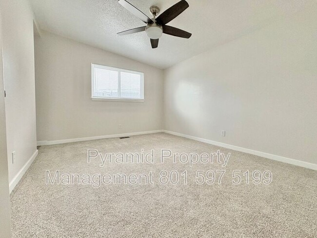 Building Photo - 3894 W Marcus Rd