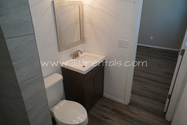 Building Photo - 948 Captain Shreve Dr