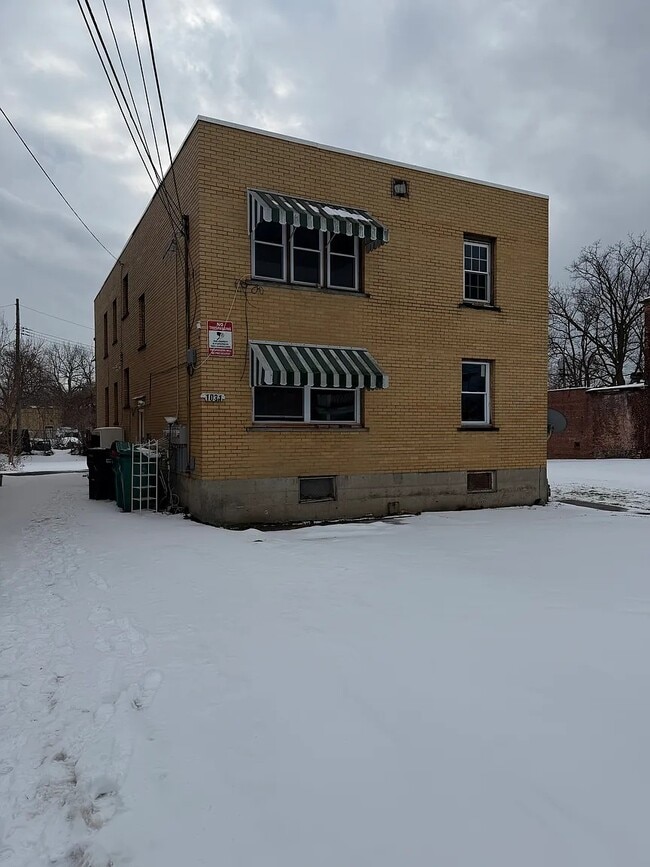 Building Photo - 1031 Niagara Ave