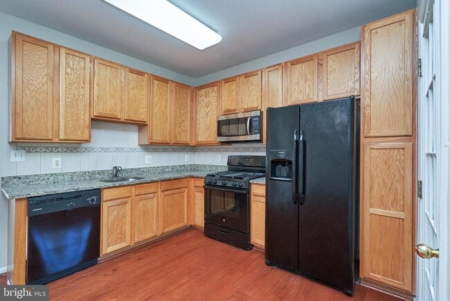 Building Photo - 20515 Blue Heron Terrace