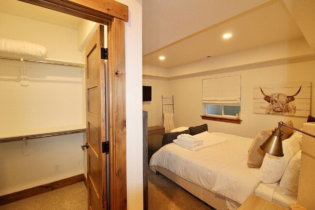 Building Photo - 3332 Danzante Bay Ct