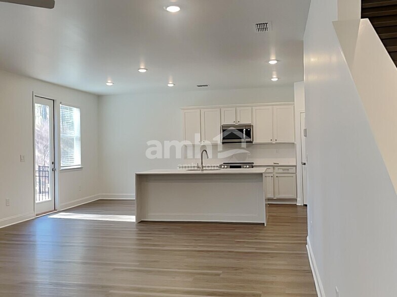 Building Photo - 1459 Aquamarine Dr