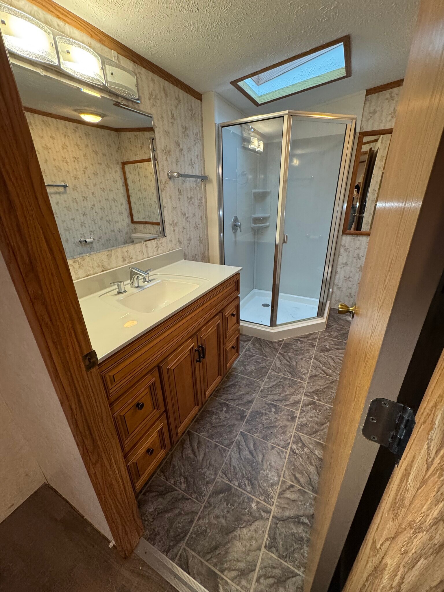 Building Photo - W2506 Woodland Rd