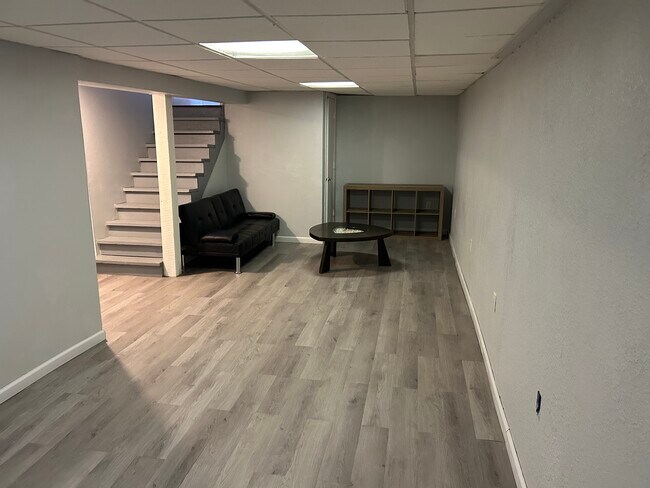 Building Photo - 237 N 2nd St