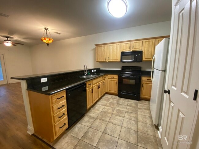 Building Photo - 20637 Blueberry Ln