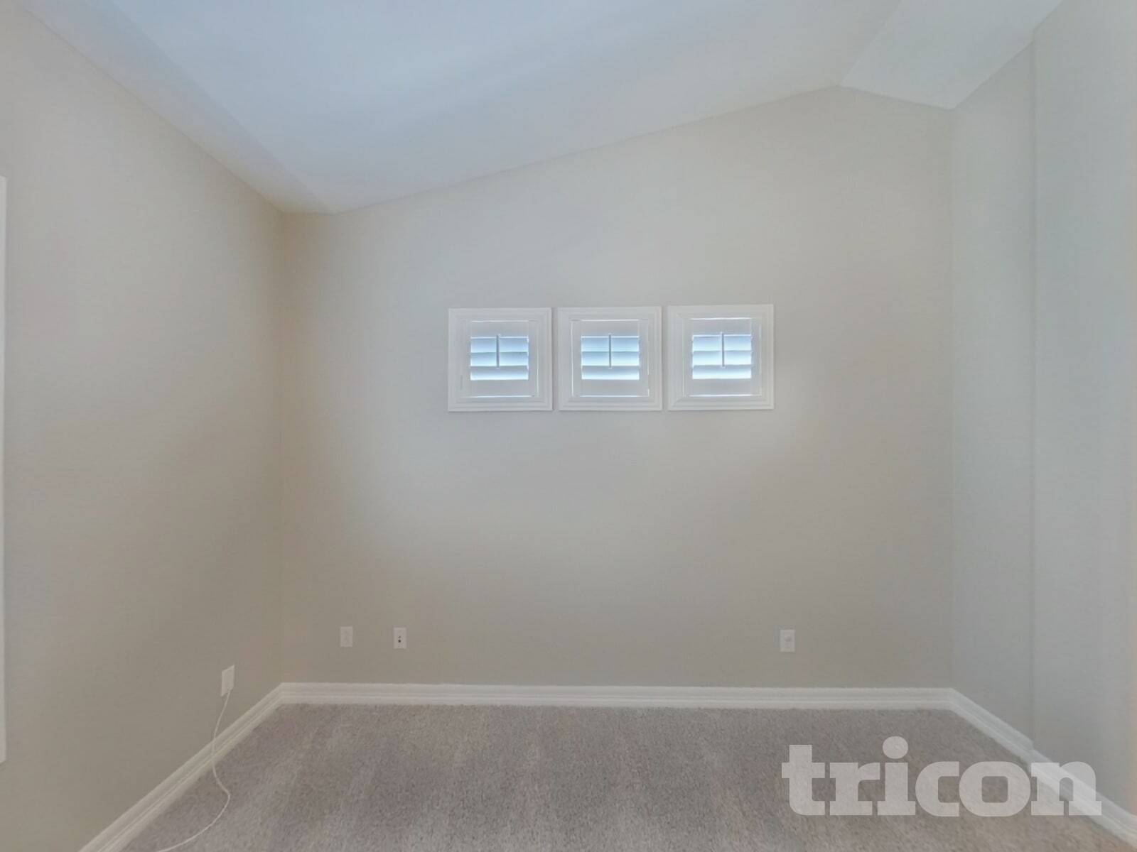 Building Photo - 6697 Cottonwood Tree Dr