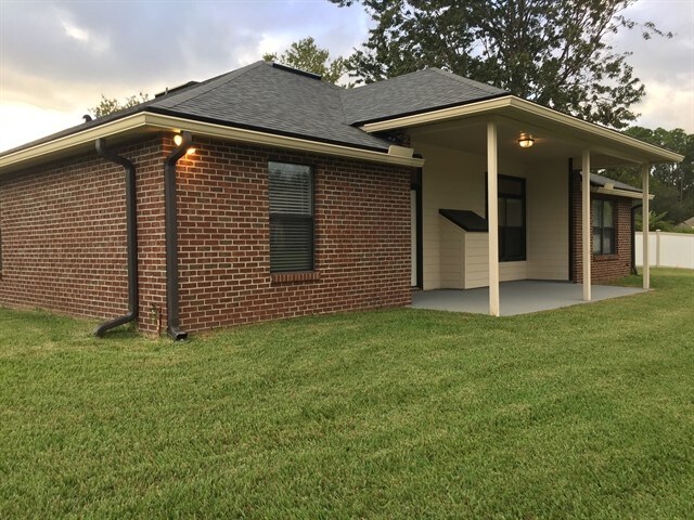 Building Photo - 1964 Sweet Olive Ct