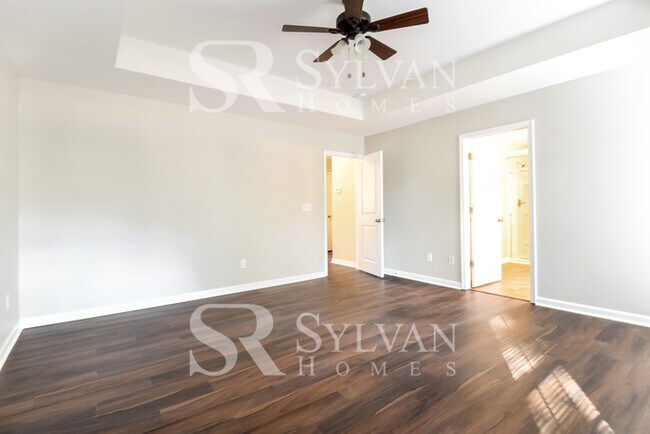 Building Photo - At Last, This Is What You Have Been Searching For!