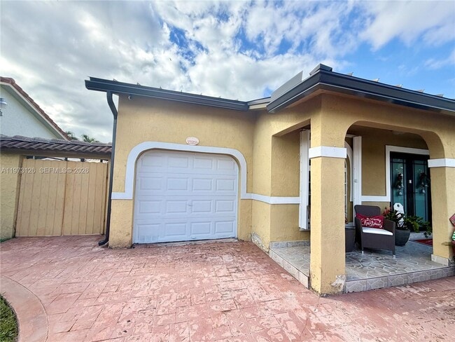 Building Photo - 17802 SW 152nd Ct