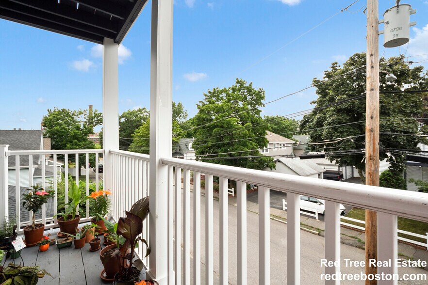 Building Photo - 139 Adams St