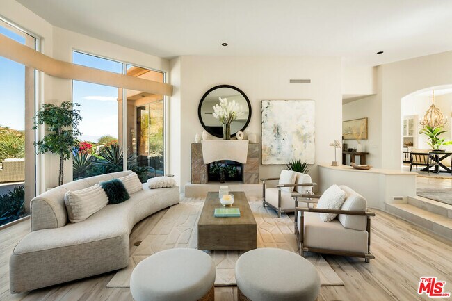 Building Photo - 136 Netas Dr