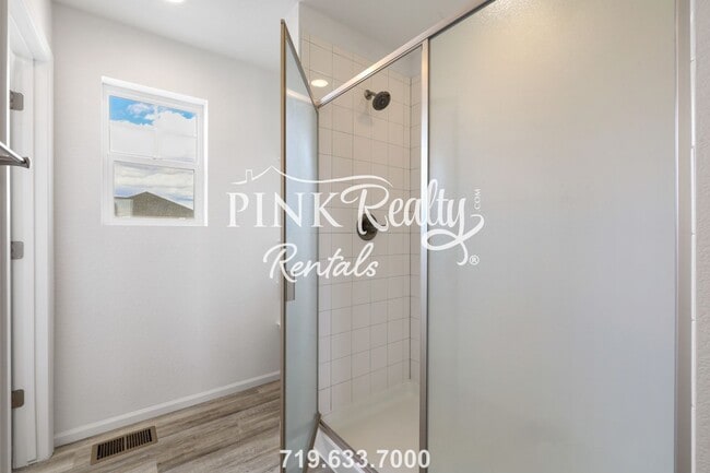 Building Photo - 8033 Buffalo Horn Dr