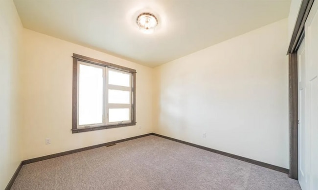 Building Photo - Beautiful condo in a great location!