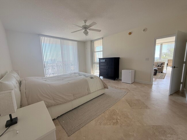 Building Photo - 550 Okeechobee Blvd
