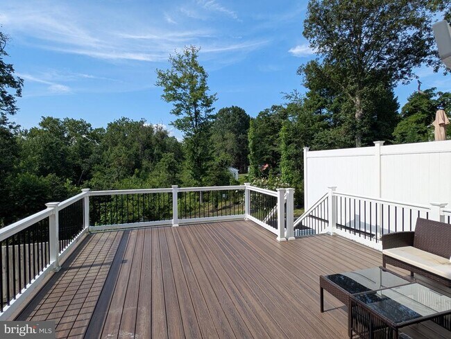 Building Photo - 8162 Trotters Chase