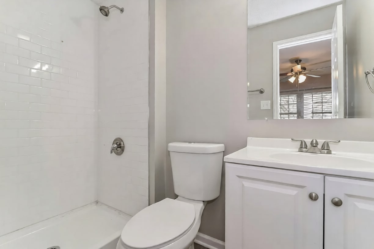 Building Photo - 1825 Keystone Lakes Dr