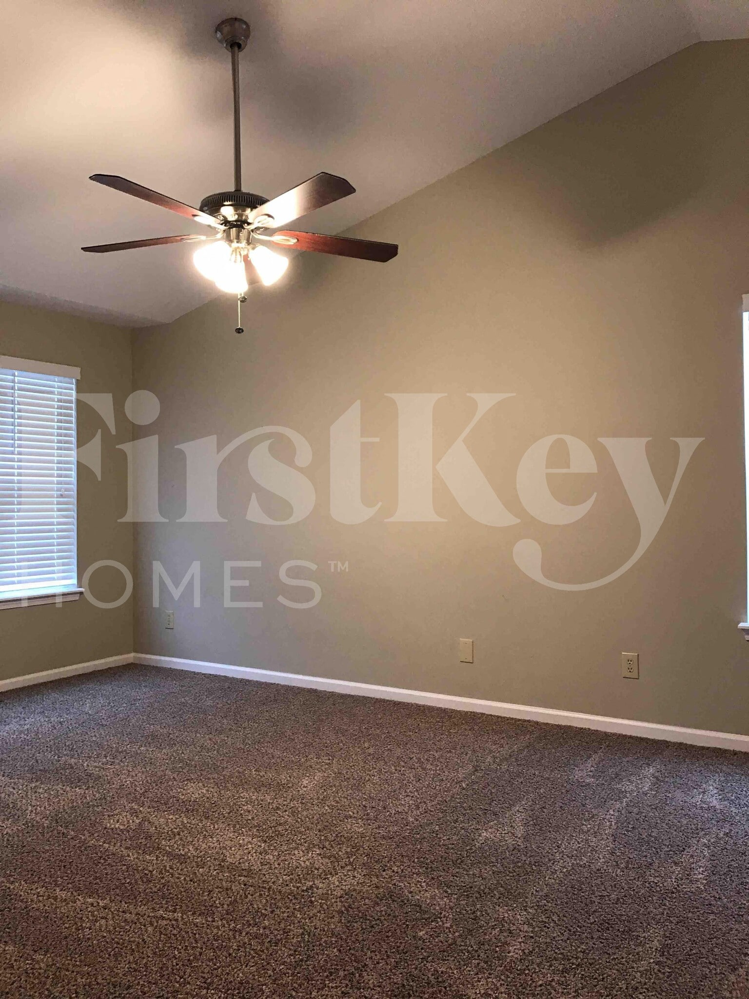 Building Photo - 5851 Tybalt Ln