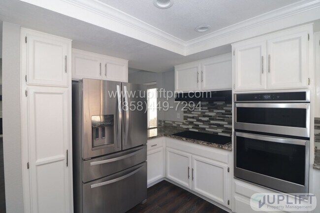 Building Photo - Beautiful Spring Valley home, tri floor 4 ...