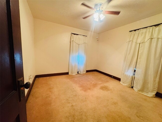 Building Photo - 121 N McKinley Ave