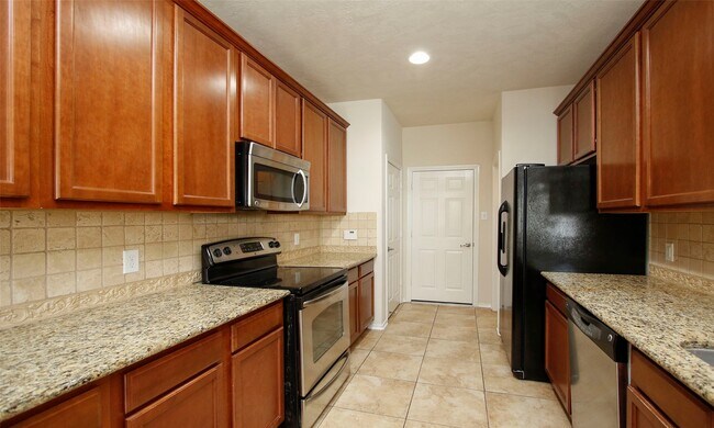 Building Photo - 14 BowerBank Ct