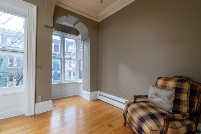 Building Photo - 279.5 Hudson Ave