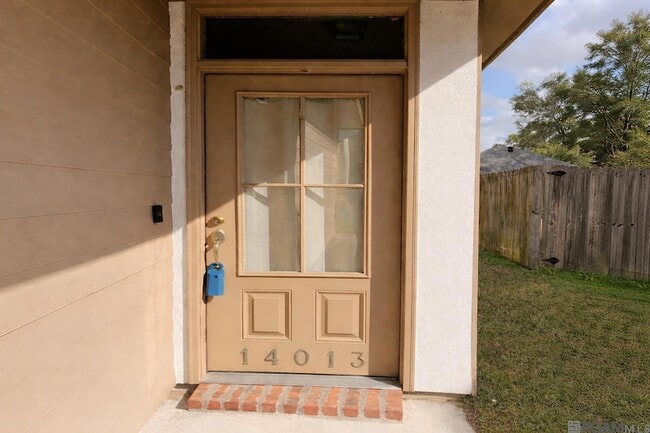 Building Photo - 14013 Stone Gate Dr