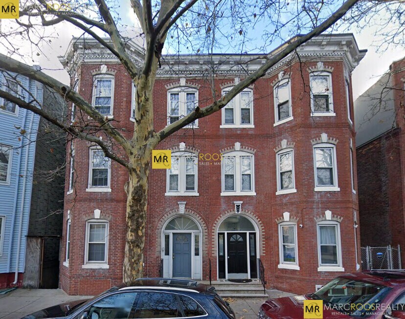 Building Photo - 331 Chelsea St