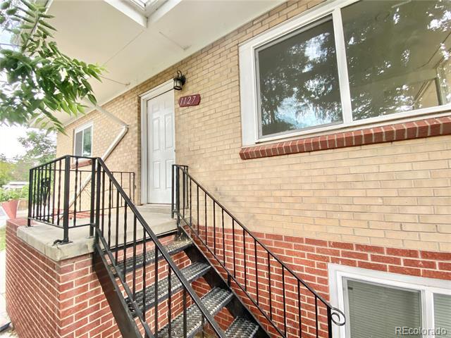 Building Photo - 1127 Clinton St
