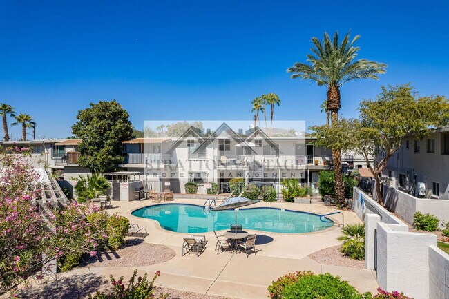 Building Photo - 4114 E Calle Redonda