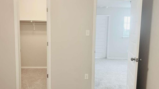 Building Photo - 1305 Goforth Rd