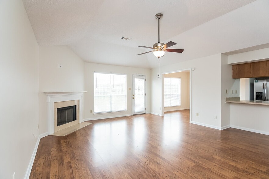 Building Photo - 6940 Brady Hill Dr