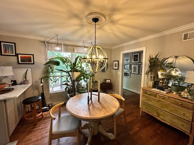 Building Photo - For Rent: Spacious 3 Bed + Office Home wit...