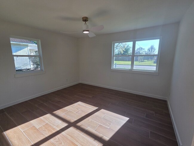 Building Photo - 803 Coleman St