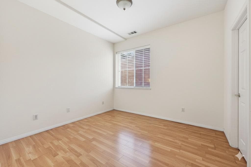Unfurnished with AI - 8010 Gilman Ct