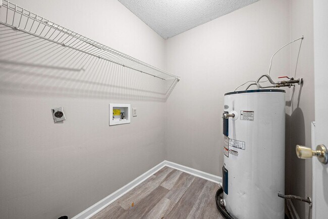 Building Photo - 1539 Hugh Hunter Rd