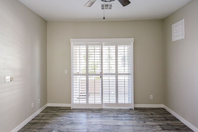 Building Photo - Green Valley Condo