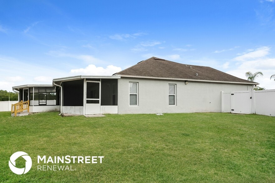 Building Photo - 4609 Doral Park Ave